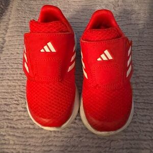 Adidas kids size 7K hook n loop cloud foam sole Mesh textile upper